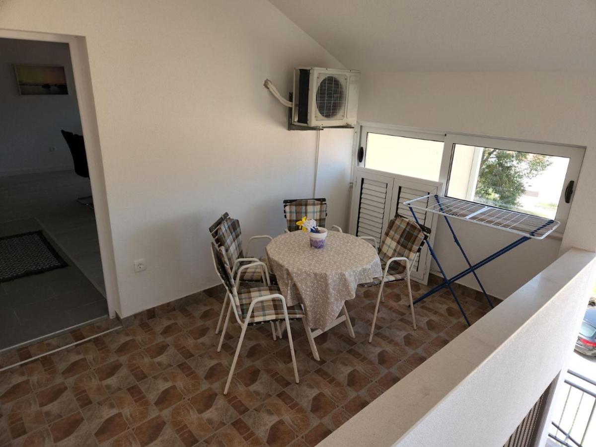 Apartmani Mia Sorajic Petrovac المظهر الخارجي الصورة